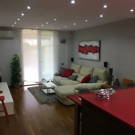 Preciosa Planta Baja Con Jardin A 100m De La Playa *